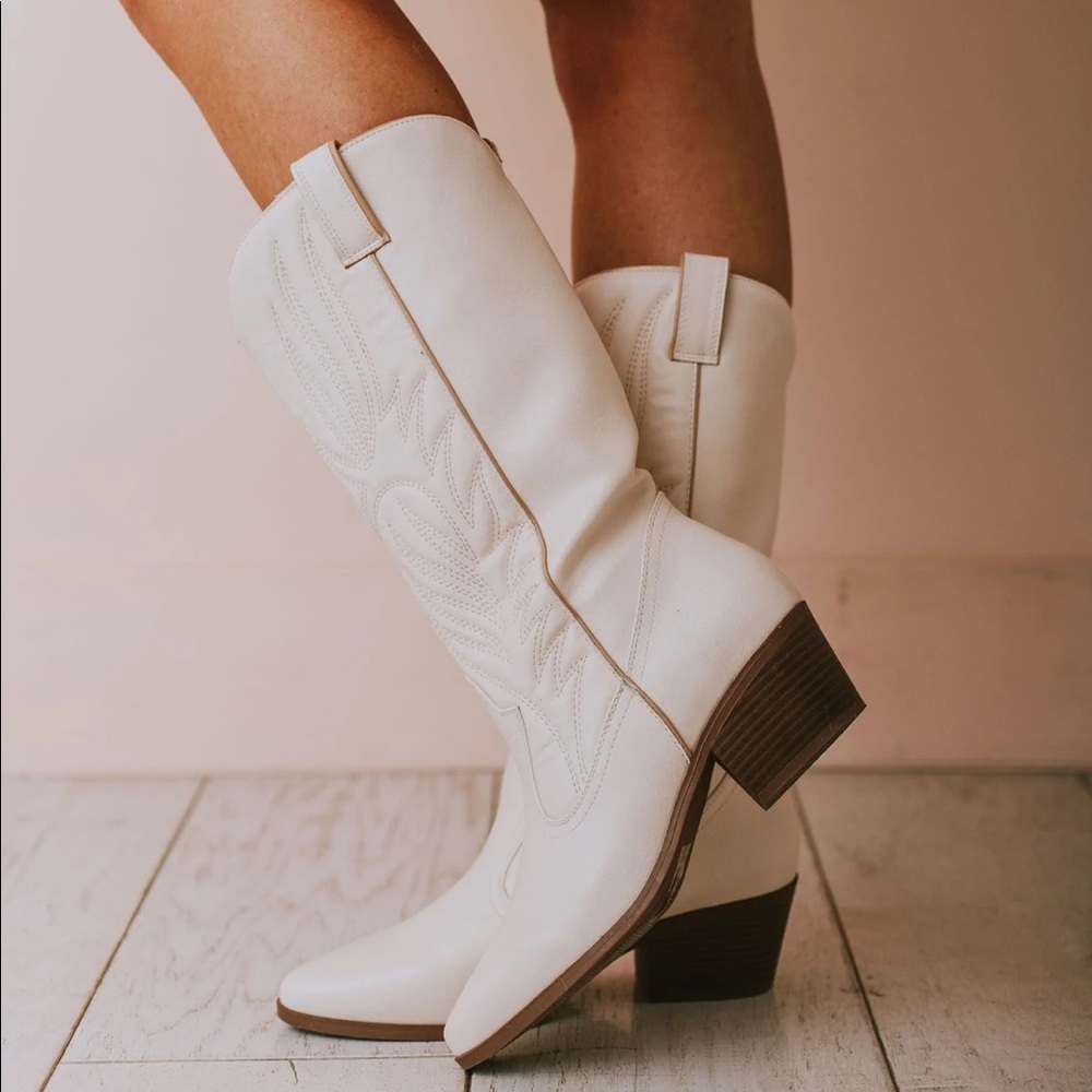 Dolly Cowgirl Boots